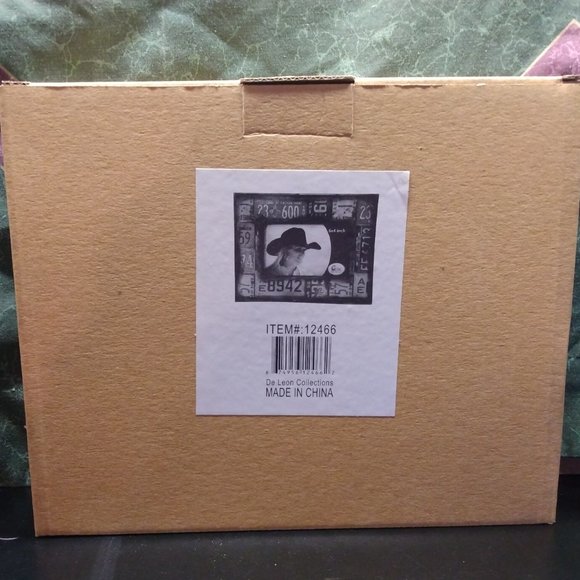 License plate 6x4 picture frame - Picture 3 of 8